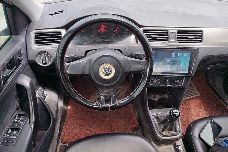Used Volkswagen Santana 2015 1.6L Manual Comfort Edition Steering Wheel
