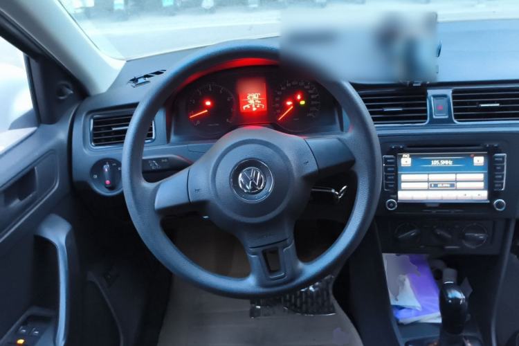 Used Volkswagen Santana 2015 1.6L Automatic Fashion Edition Steering Wheel
