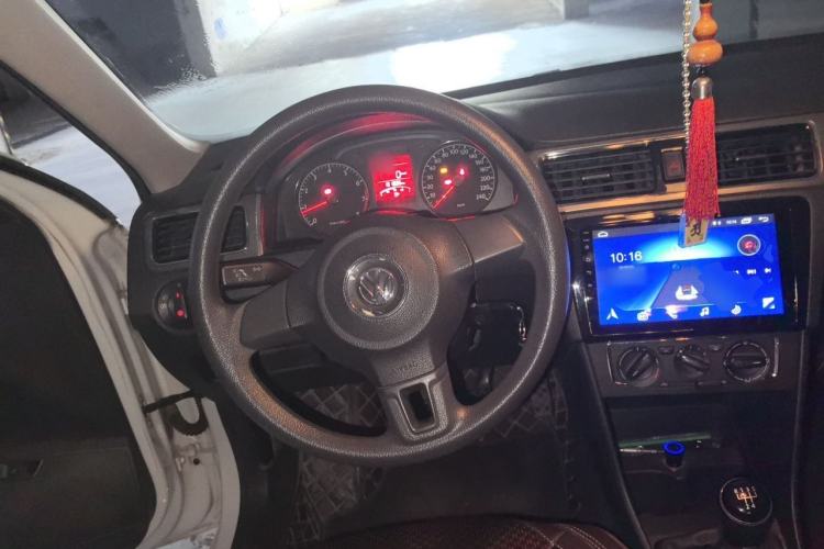 Used Volkswagen Santana 2015 1.4L Manual Comfort Edition Steering Wheel