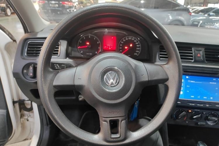 Used Volkswagen Santana 2015 1.6L Automatic Fashion Edition Steering Wheel