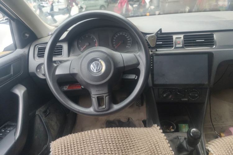 Used Volkswagen Santana 2015 1.6L Manual Fashion Edition Steering Wheel