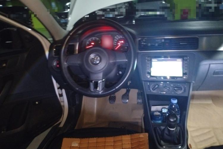Used Volkswagen Santana 2015 1.4L Manual Fashion Edition Steering Wheel
