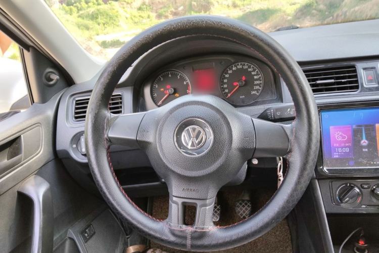 Used Volkswagen Santana 2015 1.6L Manual Fashion Edition Steering Wheel