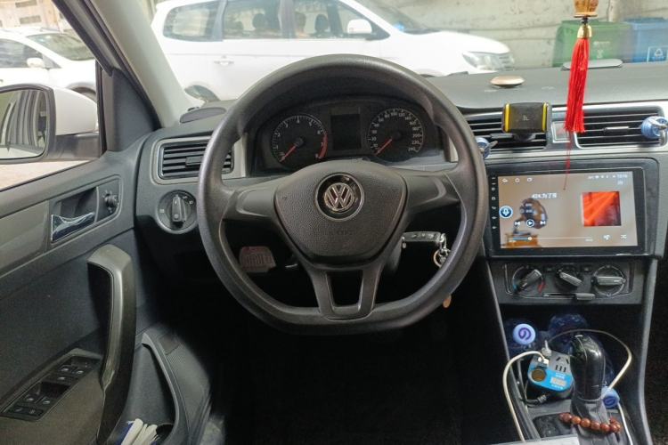 Used Volkswagen Santana 2015 Haval H6 1.6L Automatic Luxury Model Steering Wheel