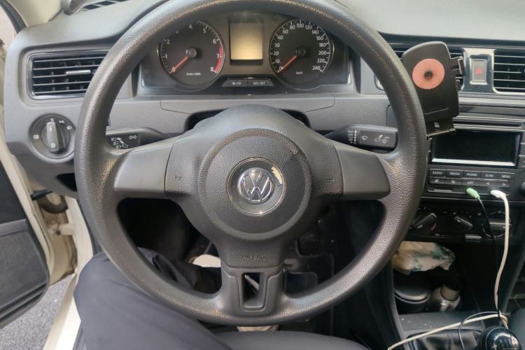 Used Volkswagen Santana 2015 1.6L Manual Fashion Edition Steering Wheel