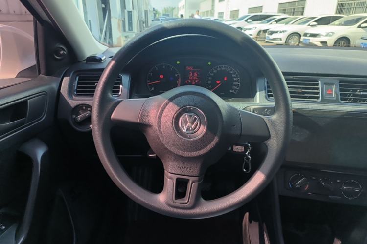 Used Volkswagen Santana 2015 1.4L Manual Fashion Edition Steering Wheel