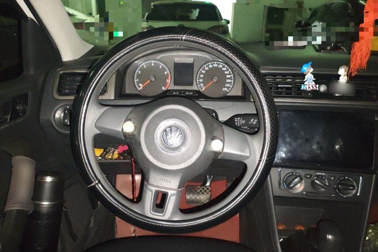 Used Volkswagen Santana 2015 1.6L Automatic Comfort Edition Steering Wheel