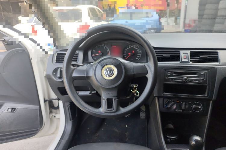 Used Volkswagen Santana 2015 1.6L Manual Fashion Edition Steering Wheel