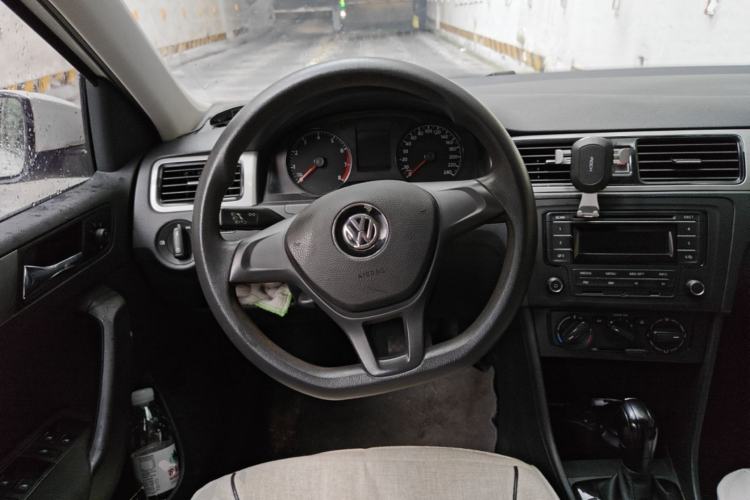 Used Volkswagen Santana 2015 Haval H6 1.6L Automatic Luxury Model Steering Wheel