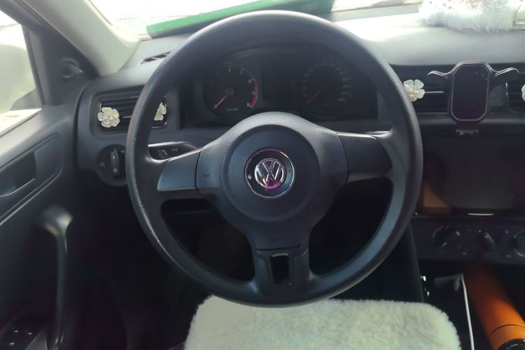 Used Volkswagen Santana 2015 1.4L Manual Fashion Edition Steering Wheel