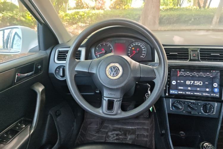 Used Volkswagen Santana 2015 1.6L Manual Comfort Edition Steering Wheel