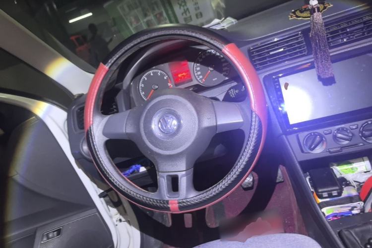 Used Volkswagen Santana 2015 1.6L Manual Fashion Edition Steering Wheel