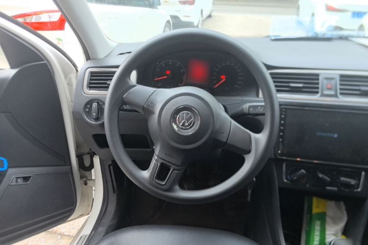 Used Volkswagen Santana 2015 1.6L Manual Comfort Edition Steering Wheel