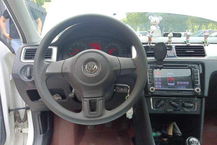 Used Volkswagen Santana 2015 1.6L Manual Comfort Edition Steering Wheel