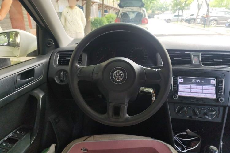 Used Volkswagen Santana 2015 1.6L Manual Fashion Edition Steering Wheel