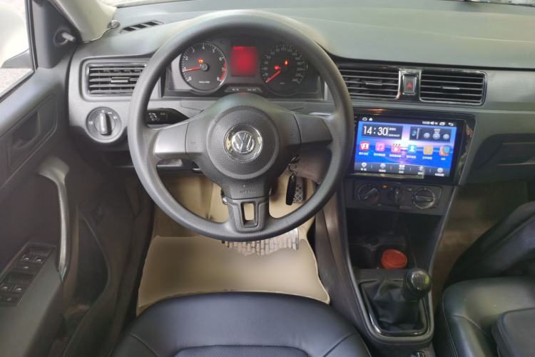 Used Volkswagen Santana 2015 1.6L Manual Fashion Edition Steering Wheel