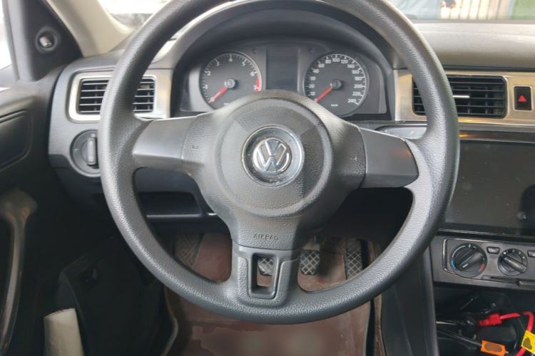 Used Volkswagen Santana 2015 1.4L Manual Fashion Edition Steering Wheel