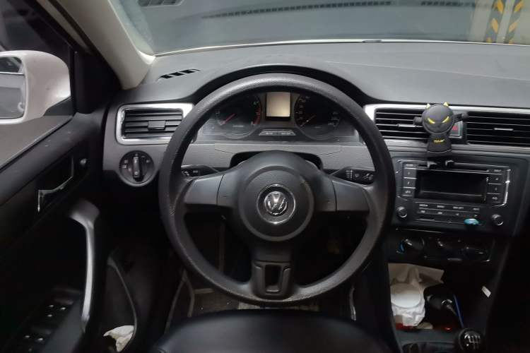 Used Volkswagen Santana 2015 1.6L Manual Comfort Edition Steering Wheel