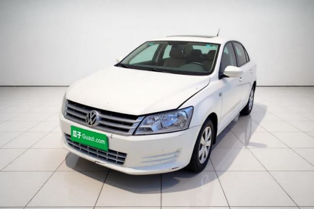 Ojetý Volkswagen Santana 2015 1.4L Manual Fashion Edition