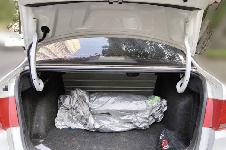 Used Volkswagen Santana 2015 1.4L Manual Fashion Edition Trunk