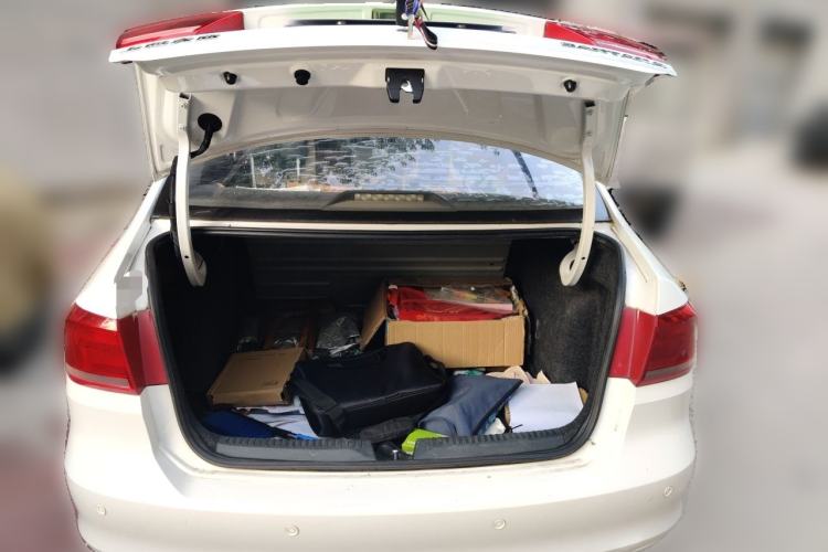 Used Volkswagen Santana 2015 1.4L Manual Fashion Edition Trunk