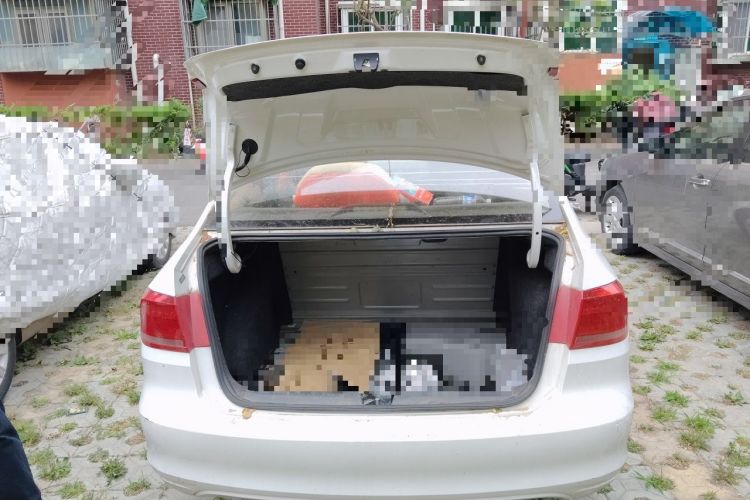 Used Volkswagen Santana 2015 1.6L Manual Fashion Edition Trunk