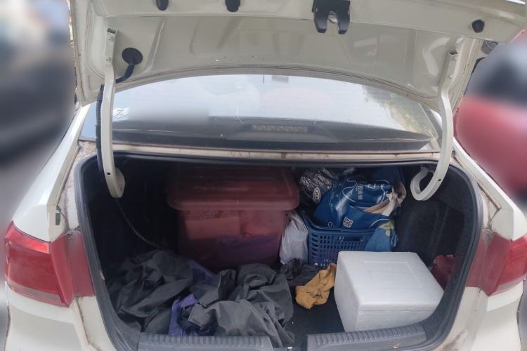 Used Volkswagen Santana 2015 1.6L Manual Fashion Edition Trunk