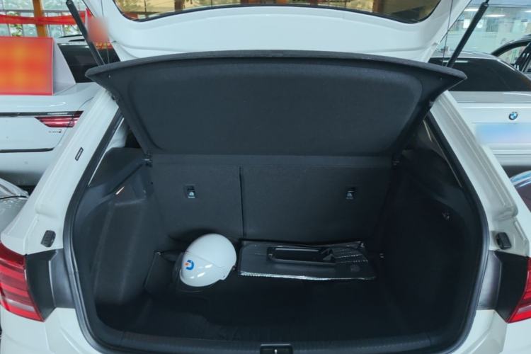 Used Volkswagen Santana 2015 Haval H6 1.6L Automatic Comfort Model Trunk