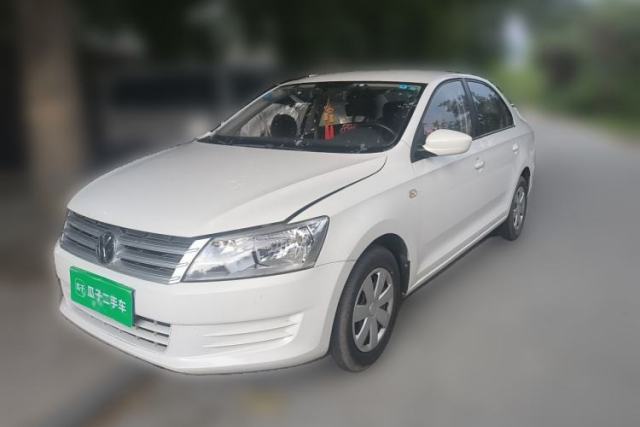 Ojetý Volkswagen Santana 2015 1.6L Manual Fashion Edition