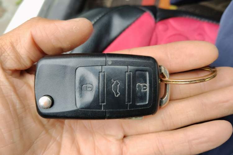 Used Volkswagen Santana 2015 1.6L Manual Fashion Edition Vehicle Key