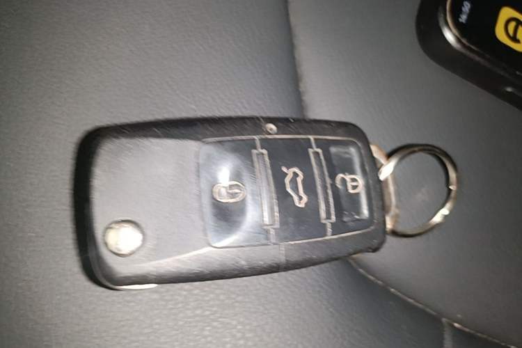 Used Volkswagen Santana 2015 1.4L Manual Fashion Edition Vehicle Key