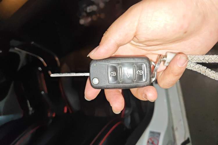 Used Volkswagen Santana 2015 1.6L Manual Comfort Edition Vehicle Key