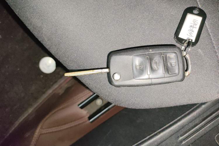 Used Volkswagen Santana 2015 1.6L Automatic Fashion Edition Vehicle Key