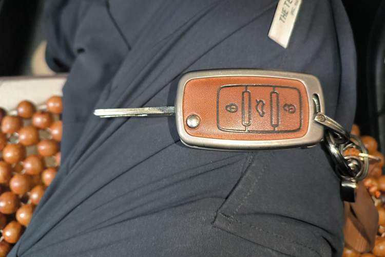 Used Volkswagen Santana 2015 1.4L Manual Fashion Edition Vehicle Key