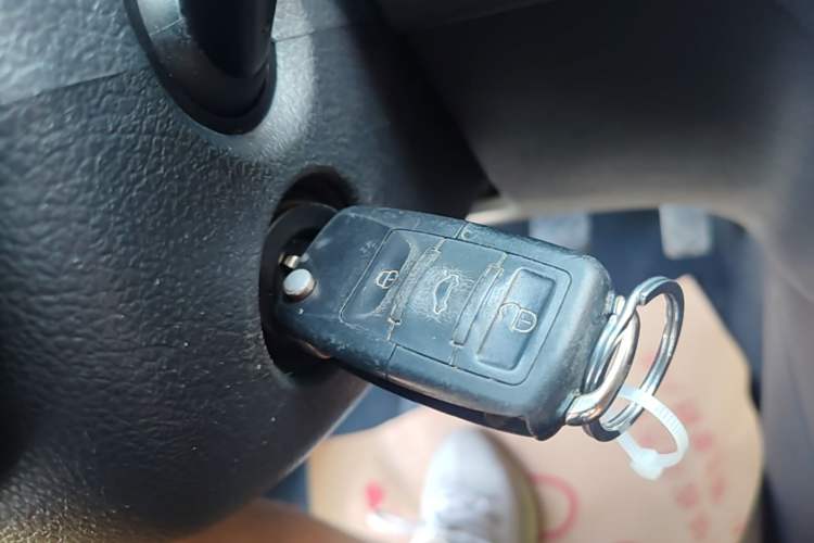 Used Volkswagen Santana 2015 1.6L Manual Fashion Edition Vehicle Key