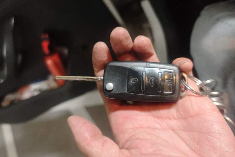 Used Volkswagen Santana 2015 1.6L Manual Fashion Edition Vehicle Key