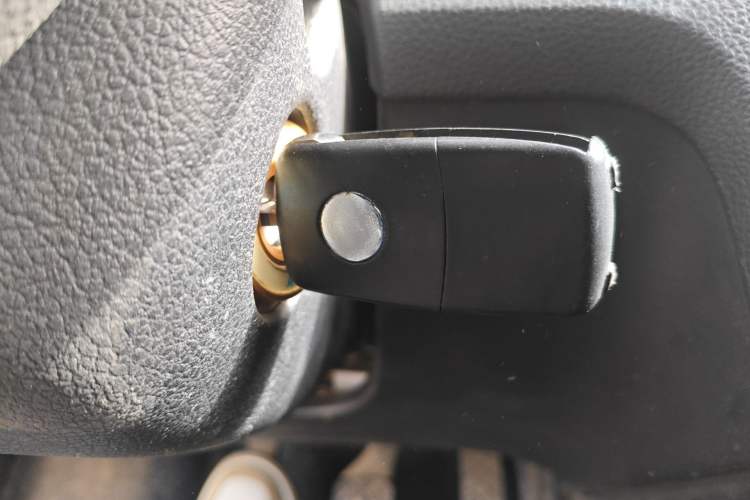 Used Volkswagen Santana 2015 1.6L Manual Fashion Edition Vehicle Key