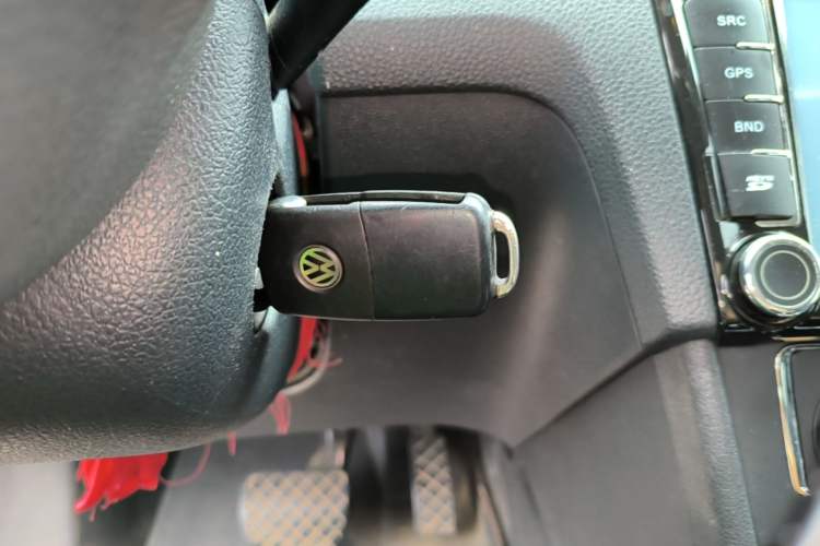 Used Volkswagen Santana 2015 1.6L Automatic Comfort Edition Vehicle Key