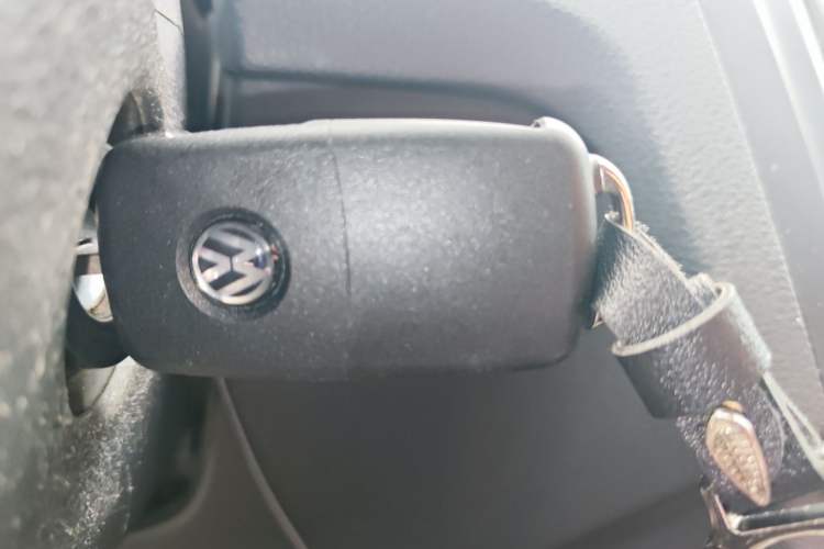 Used Volkswagen Santana 2015 1.6L Manual Comfort Edition Vehicle Key