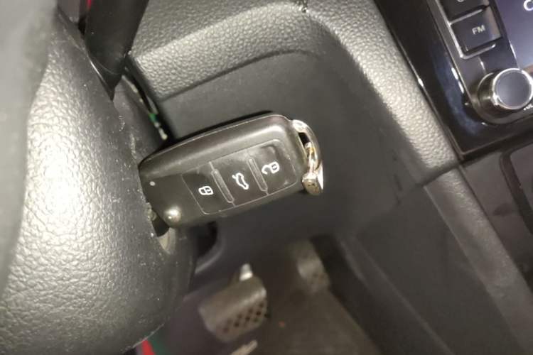 Used Volkswagen Santana 2015 Haval H6 1.6L Automatic Luxury Model Vehicle Key