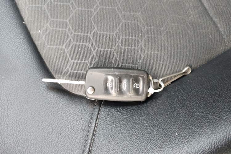 Used Volkswagen Santana 2015 1.6L Manual Comfort Edition Vehicle Key