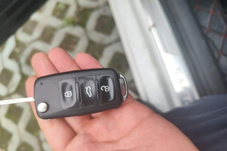 Used Volkswagen Santana 2015 1.6L Automatic Comfort Edition Vehicle Key