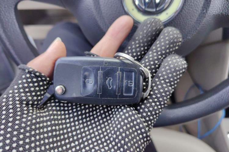 Used Volkswagen Santana 2015 1.6L Automatic Comfort Edition Vehicle Key