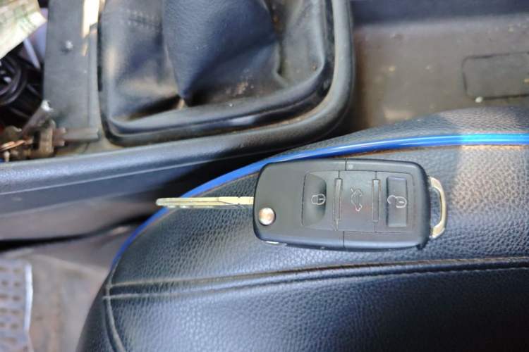 Used Volkswagen Santana 2015 1.4L Manual Fashion Edition Vehicle Key