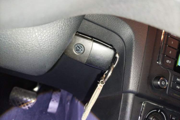 Used Volkswagen Santana 2015 1.6L Automatic Comfort Edition Vehicle Key