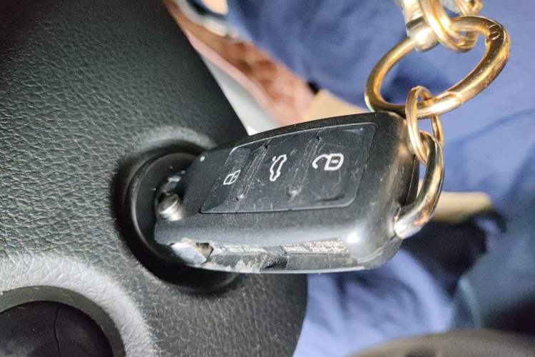 Used Volkswagen Santana 2015 1.6L Automatic Fashion Edition Vehicle Key