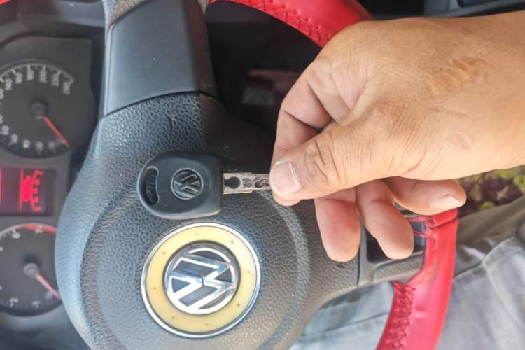 Used Volkswagen Santana 2015 1.6L Manual Fashion Edition Vehicle Key