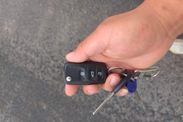 Used Volkswagen Santana 2015 1.4L Manual Comfort Edition Vehicle Key