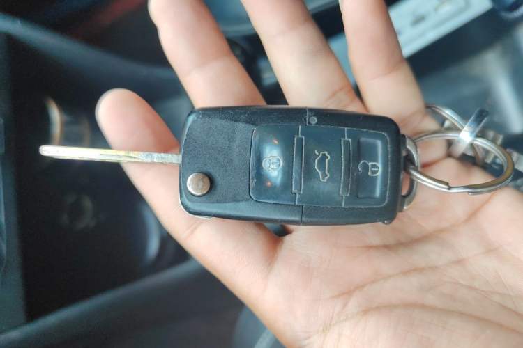 Used Volkswagen Santana 2015 1.6L Manual Fashion Edition Vehicle Key
