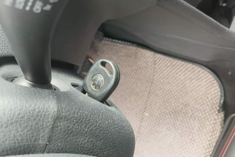 Used Volkswagen Santana 2015 1.4L Manual Fashion Edition Vehicle Key